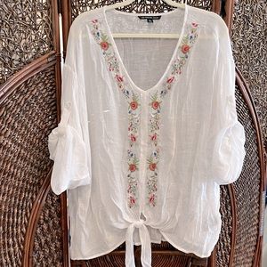 Zac & Rachel Woman White Floral Embroidered Tie-Front Top 2X Semi-Sheer Pullover